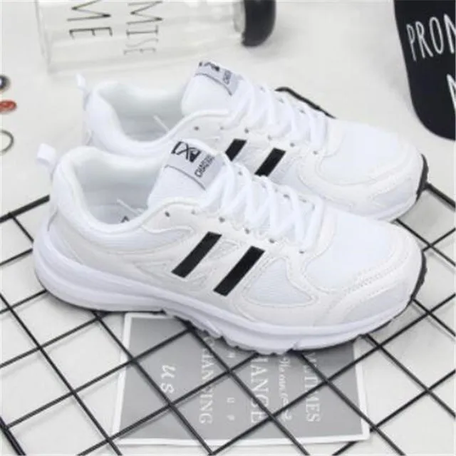 2018 Women's Vulcanize Shoes Lady Casual White Shoes Women Sneaker Black Leisure Thick Soled Shoes Flats Cross-tied Lace Up Soft