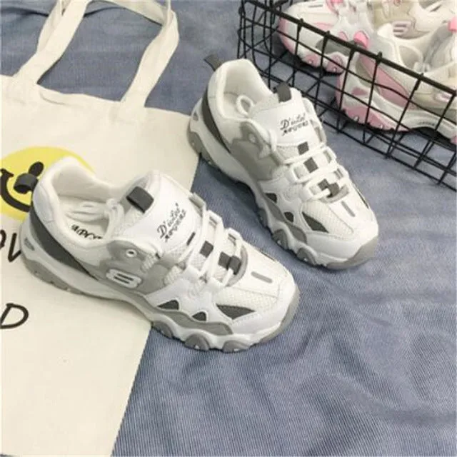 2018 Women's Vulcanize Shoes Lady Casual White Shoes Women Sneaker Black Leisure Thick Soled Shoes Flats Cross-tied Lace Up Soft