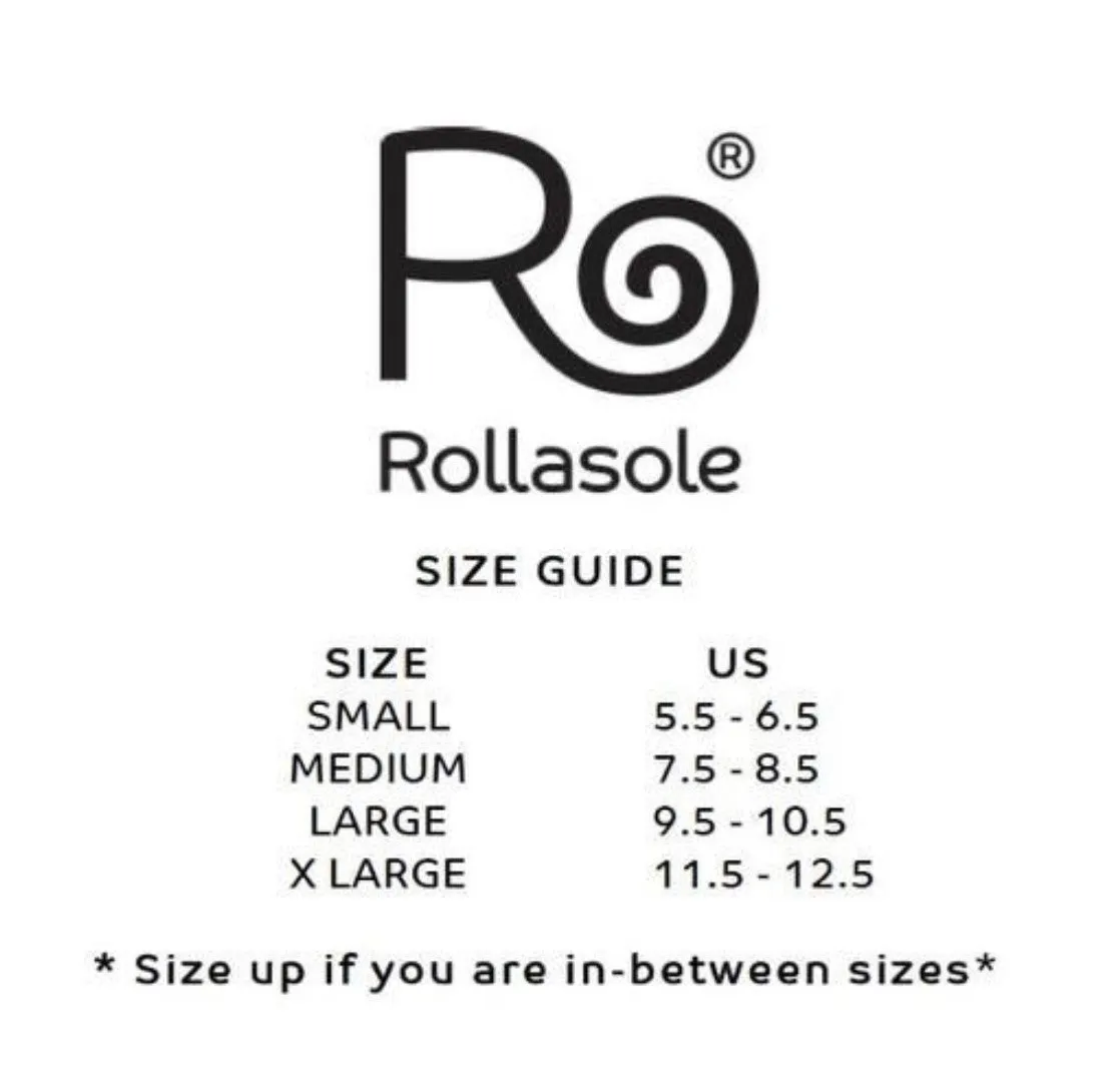 Creme de la Creme Pointed Flats by Rollasole in Cream