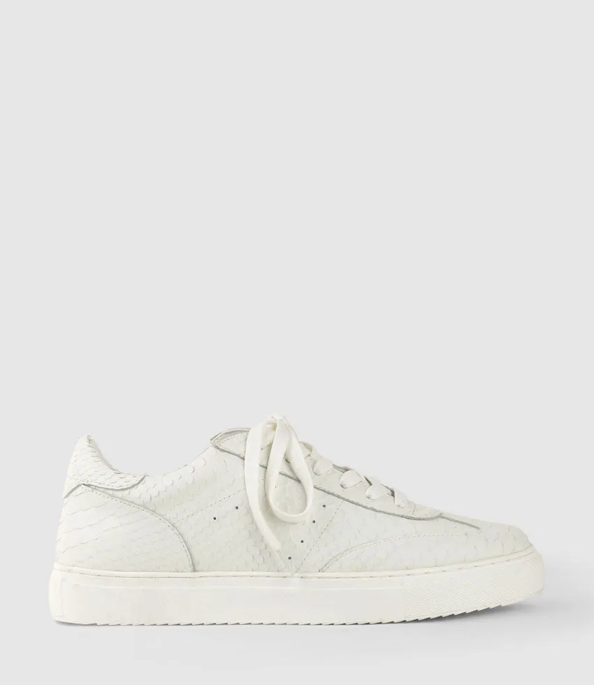 JONES Retro Sneaker in White Snake Print