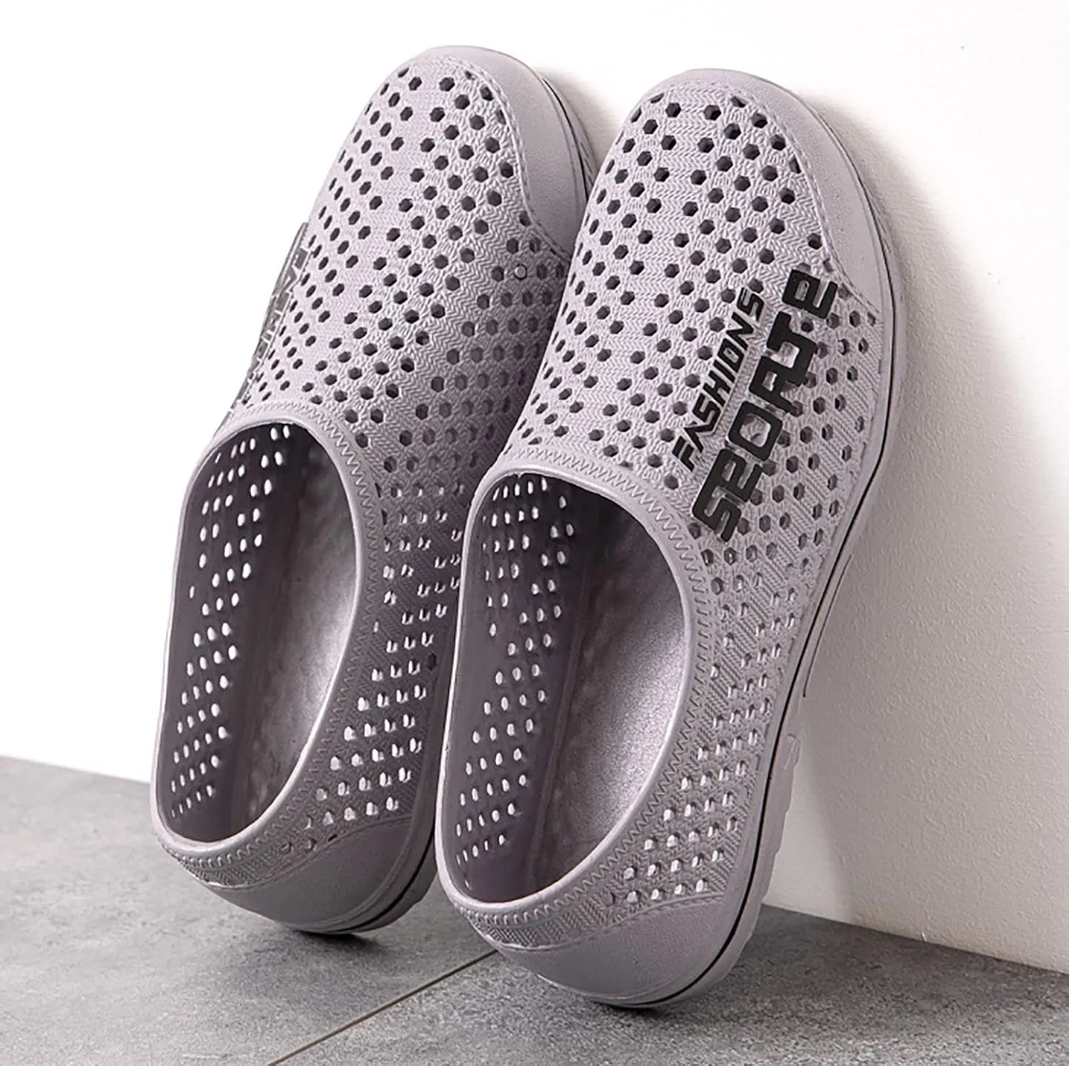 Men Sandal Close Toe Non Slip Beach Shoes Breathable Slip-On Water Sandals for Men