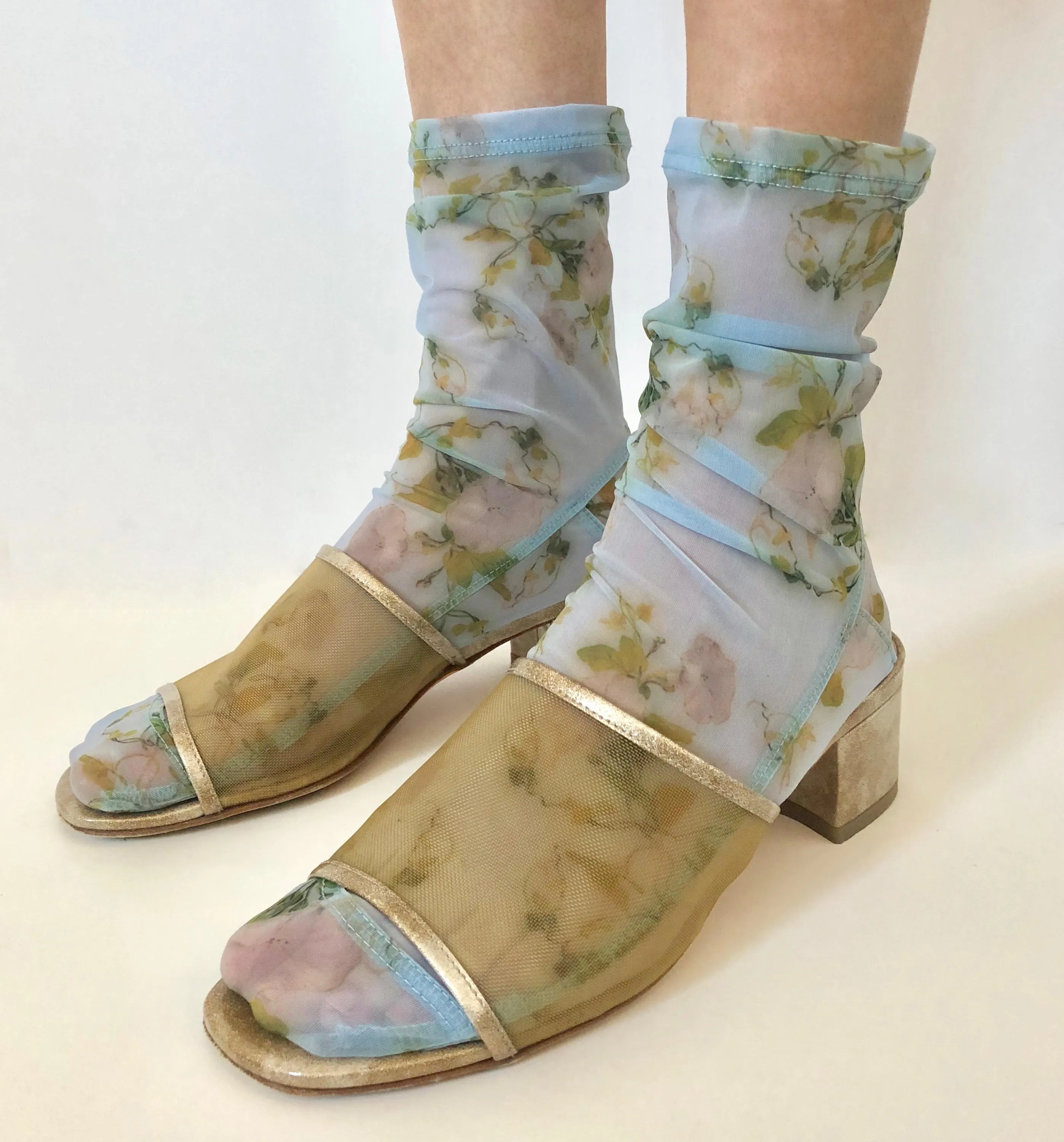 SAMPLE Powder Blue Rosendal Floral Mesh Socks