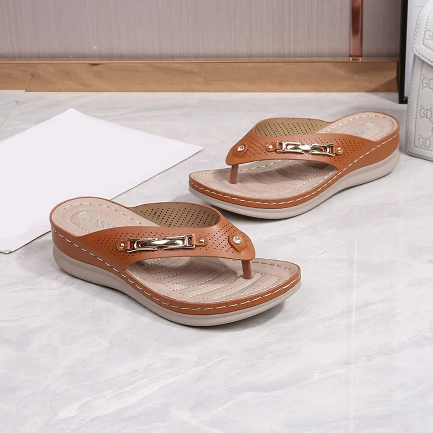 Womens Orthopedic Sandals Clip Toe Wedge Flip Flops Comfortable Open Toe Beach Shoes Lightweight Slip-on Slides