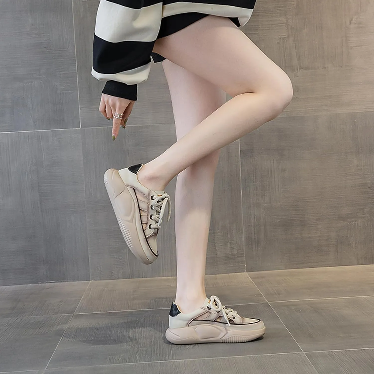 Women's Retro Leather Breathable Platform Sneakers Fashion Summer Lace-Up Non-Slip Hollow Sandals Outdoor Hiking Workout Casual Driving Shoes